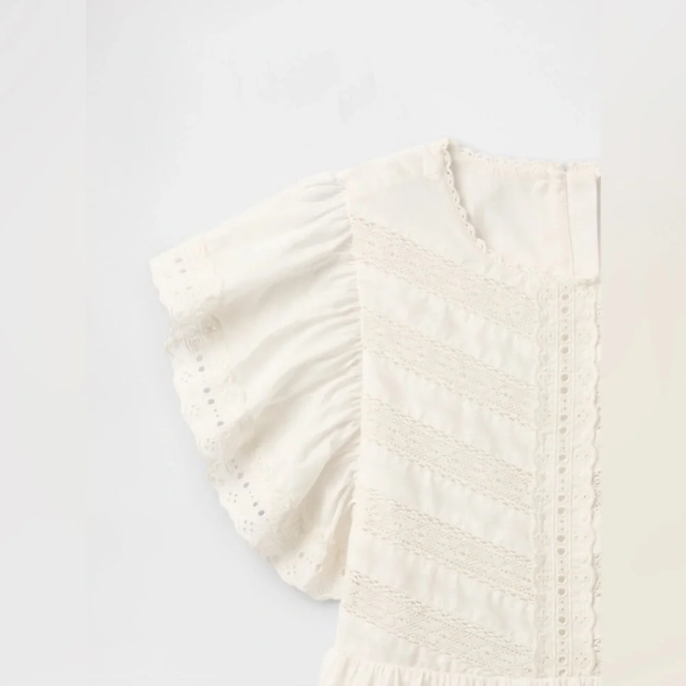 GAP Kids Lace Tiered Girls Ruffle Dress - XS (4/5) - Picture 2 of 7